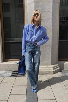 Wide Leg Jeans Outfit, Androgynous Style, Fit Clothes, Fancy Buttons, Fits Clothes, Everyday Chic, Button Style, Unique Outfits