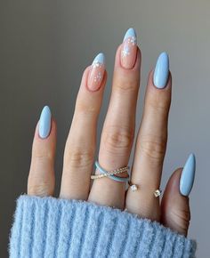 Summer Almond Nails 2024, Nails For Europe Trip, Eid Nails, Nails Paint, Sky Blue Nails, Baby Blue Nails, Nagel Tips, Simple Gel Nails, Summery Nails