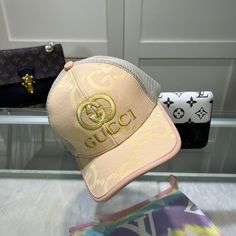 Size: Standard Size It comes with Dust box, Care manual, Tag, and Paper bag. Men Hats, Shoulder Tote, New Handbags, Fashion Statement, Hats For Men, Wellness Design, Caps Hats, Paper Bag, Clutch Bag