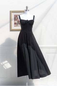 long black cottagecore dress - corset bust, shoulder straps, elegant cottage core dress for fall. front view. Black Dress Flowy, Constellation Dress, Giselle Dress, Cottagecore Dresses, Tea Length Skirt, Summer Day Dresses, Linen Sundress, Emerald Dresses, Valentine Dress