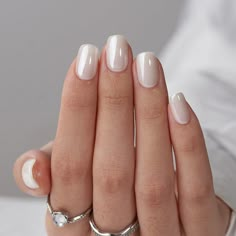 Sexy, cute, and passionate. These words come to mind at first glance when you see these nails. This Classic White color design is amazing. It will be the life of any party!They are made with high-quality materials that are comfortable and fully customizable to your nail, using included tools. Attached with non-toxic an White Chrome Nails, Engagement Nails, Bridesmaids Nails, Short Square Nails, White Chrome, Pearl Nails, Bride Nails, Bridal Nails, Minimalist Nails