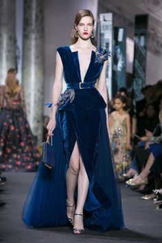 The latest couture designs. Elie Saab Couture, Blue Gown, فستان سهرة, Fall Winter 2016, Couture Gowns, Gorgeous Gowns, Elie Saab, Couture Collection, Couture Dresses