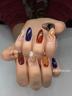 Cottage Nails Aesthetic, Cool Tone Nails, Cottage Nails, Cottage Core Nails, Whimsical Nails, Nail Spot, Goth Nails, Nails Aesthetic, Nail Patterns