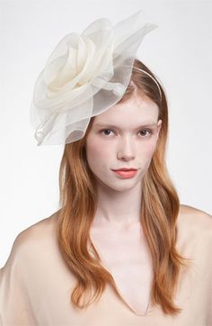 White Hair Accessory, Hair Implants, Bridal Veils And Headpieces, Veil Headpiece, Flower Fascinator, Fascinator Headband, Product Ideas, Headpiece Wedding