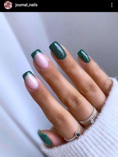 Winter 2023 Short Nails, Classy Nails Short Winter, January Dip Nails, Pretty Fingers, Emerald Nails, Dark Green Nails, Christmas Gel, Nail Painting, Fancy Hands