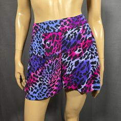 Combined shipping available for multi item orders-just ask! Y2Kleopard print high elastic waist shorts with pockets size S  100% rayon, non stretch fabric Waist: 25", stretches up to 32" Rise: 11.5" Inseam: 2.5" Hip: 38", stretches up to 39" Length: 14" Very good pre-owned condition, minimal wear. No tears, holes or stains. Stretch Leopard Print Bottoms For Summer, Summer Leopard Print Stretch Bottoms, Leopard Print Stretch Bottoms For Summer, Stretch Leopard Print Shorts For Summer, Leopard Print Stretch Shorts For Summer, Summer Stretch Leopard Print Shorts, Summer Stretch Shorts In Leopard Print, Leopard Print Summer Shorts, Trendy Leopard Print Short Bottoms