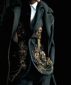 Masquerade Suit Men Aesthetic, Royal Core Aesthetic Outfits Men, Royal Suits For Men Aesthetic, Yule Ball Men Outfit, Ball Suits For Men Aesthetic, Mens Ballroom Suit, Green Royal Outfits Male, Masquerade Male Outfit, Male Ballroom Outfit