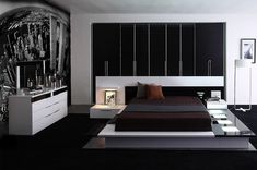 VIG Furniture Eastern King Impera Modern-Contemporary lacquer platform bed  VGWCIMPERA-EK Black Floor Bedroom, Floor Bedroom Ideas, Bed Frame Queen, Platform Bedroom Sets, Contemporary Bedroom Furniture, Modern Bed Frame, Bed Platform, Floor Bedroom, Modern Platform Bed