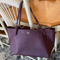 Tory Burch Shoulder Bad; Beautiful Deep Purple Color With Gold Hardware. Divider With A Zip Inside Tory Burch Shoulder Bag, Deep Purple Color, Tory Burch Bags, Tory Burch Bag, Purple Gold, Deep Purple, Purple Color, Gold Hardware, Tory Burch