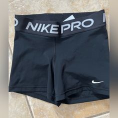 Perfect For Athletics Girls. My Daughter Bought For Cheers Then Worn Once She Felt Was Too Tight Like Brand New Sweat Set Outfits, Set Outfits, Sweat Set, Shorts Athletic, Nike Shorts, Nike Black, Athletic Shorts, My Daughter, Black Nikes