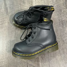 Dr. Marten Toddler Boots. Very Light Wear At Toe. Never Worn Outside. Kids Black Boots, Floral Combat Boots, Shoes Dr Martens, Doc Martens Boots, J Black, Dr Martens Black, Juicy Couture Charms, Toddler Boots, Dr Martens Boots