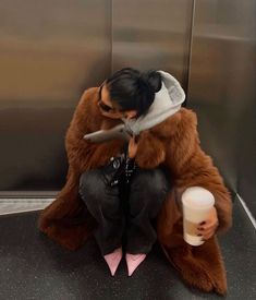 Fur Coat Outfit, Winter Inspo, Winter Fits, Coat Outfits, 가을 패션, Looks Vintage, Winter Looks