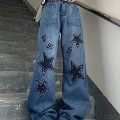 Lasaky - Womens Denim Jeans with Star Pattern: Stylish Baggy Design, Loose Fit, Slant Pockets, and Wide Legs - Explore our Fashionable Collection Wide Leg Denim Pants, Street Y2k, Women's Denim Jeans, Slash Pocket, Dream Outfits, Outfit Layout, Vintage Preppy, Outfit Jeans, Jeans Dark Wash