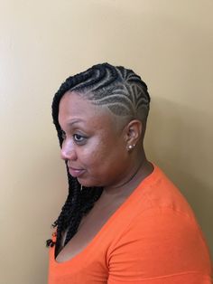 Feed In Braids With Undercut, Hairstyles For Shaved Sides, Undercut Braids Hairstyles, Knotless Braids With Shaved Sides, Individual Tree Braids, Undercut Braids, Hairstyles With Shaved Sides, Mohawk Braid Styles, Tree Braids Hairstyles