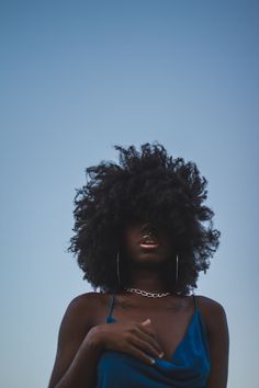 Afro cabelo black aesthetic mulher negra Black Woman Hair, Woman Hair, Afro Hair, Black Power, Black Women Art, Afro Hairstyles, Black People, Girl Drawing, Black Women Hairstyles