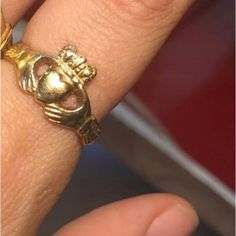 14k Yellow Gold Claughdah Ring, Size 6.5, 3.1 Grams. Irish Claughdah Ring, Great Condition. Vintage Jewelry. Womens Jewelry Rings, Wedding Bands, Vintage Jewelry, Yellow Gold, Women Jewelry, Yellow, Band, Women Shopping, Gold