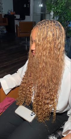 Ashy Blonde Knotless Braids, Notlessbox Braids Styles Long Colours, 27 Hair Color Box Braids, Blonde Small Knotless Box Braids, Color 30 Bohemian Knotless Braids, Boho Braids Honey Blonde, Color 27 Boho Knotless Braids, 1b 27 Knotless Braids, Color 27 Box Braids