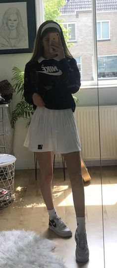 Skirt Aesthetic, Tennis Skirt Outfit, Looks Pinterest, 70s Outfits, Chique Outfits, Outfit Trends, Indie Outfits, Mode Inspo, Mode Vintage