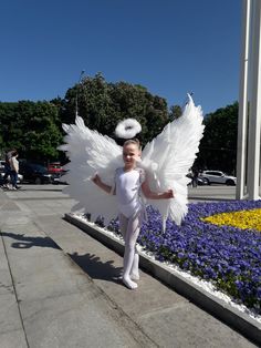 58$ Creation of angel wings for children and adults. Follow the link to my store. Angel Costume Accessories, Angel Wings For Costume, Angel Wings Costume Target, Diy Large Angel Wings Costume, Kids Angel Costume, Angel Wings Small Costume, Small Fairy Wings, Baby Angel Wings, Angel Wings Costume