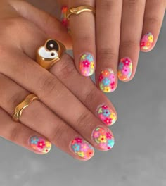 Spring Break Nails, Broken Nails, Floral Nail Designs, Summer Acrylic Nails, Dipped Nails, Stick On Nails