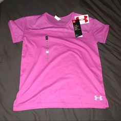 Girls Heat Gear Mesh T-Shirt Help Keep Kids Cool - Loose Fit Youth Medium Brand New!!! Pink Fuchsia Magenta Mesh T Shirt, Under Armour Shirts, Girl Top, Color Purple, Kids Shirts, Under Armour, Shirts Tops, Colorful Shirts, Loose Fitting