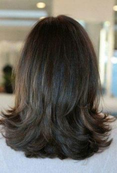 Haircut Tip, Shoulder Hair, Hair Tips Video, Trendy Hairstyle, Medium Long Hair, Haircuts For Medium Hair, Haircuts Straight Hair, Long Layered Hair, Cut My Hair