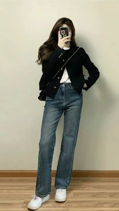 Formal Meeting Outfit Women, Formal Outfits With Jeans, Korean Smart Casual Outfit, Ootd Ideas Winter, How To Style An Outfit, Korean University Outfit, Kdrama Outfits Women, Matured Look Outfit