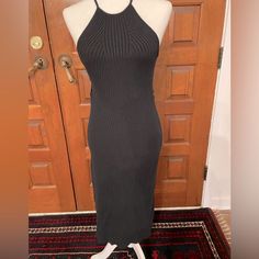 New With Tag, This Dress Is Super Forgiving And Stretchy But Soooo Soft. It Has Minimal Cut Outs On The Side. Midi Length With Slit. Stretchy Dress, Free People Black, Free People Dresses, Free People Dress, On The Side, Cut Outs, Midi Length, New Dress, Colorful Dresses