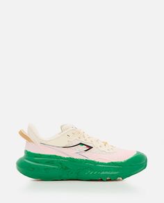 Colville x Diadora sneakers with paint Cream and green colorComposition: Textile / Rubber Diadora Sneakers, Paris Texas, Contemporary Outfits, Vogue Fashion, Gorgeous Bags, Sneaker Wedge, Jeans Jumpsuit, Yoga Wear, Fast Fashion