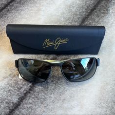 Maui Jim Black Coral Polarized Rectangle Sunglasses Nwt Msrp $320 Brand New Never Worn With Folding Case And Cloth Frame: Matte Black Lens: Neutral Grey - Offers The Highest Available Light Reduction For The Richest Colors And Sharpest Contrast. Lens Material: Superthin Glass - Provides The Absolute Crispest Optics Available. 20% To 32% Thinner And Lighter Than Standard Glass, It Offers The Best Scratch And Solvent Resistance. Sku: 249-2m Accepting Offers Elegant Rectangular Anti-reflective Sunglasses, Modern Matte Black Polarized Aviator Sunglasses, Matte Black Polarized Sunglasses For Beach, Matte Black Polarized Sunglasses, Matte Black Polarized Square Frame Aviator Sunglasses, Cloth Frame, Maui Jim Sunglasses Mens, Black Coral, Maui Jim