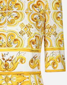 Majolica-print silk charmeuse midi dress: Yellow and White Round neck Short sleeves Stretch silk crepe de chine lining Rear zipper and hook-and-eye fastening The piece measures 104 cm from the center back on a size IT 40 The model is 175 cm tall and wears a size IT 40 Made in Italy Majolica Print, Silk Charmeuse Dress, Charmeuse Dress, Yellow Midi Dress, Dolce Gabbana Dress, Stefano Gabbana, Dress Yellow, Red Midi Dress, Silk Charmeuse