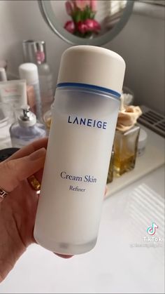 Skin Care Aesthetic Korean, Aesthetic Korean Skincare, Korean Skincare Products Aesthetic, Korean Moisturizer, Korean Skincare Collection Aesthetic, Best Korean Moisturizer, Kbeauty Korean Skincare Aesthetic, Korean Skin Care Secrets, Pretty Skin Care