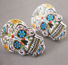 Sugar Skull Tattoo Stud Earrings. Kitsch Rockabilly Psychobilly Dead Tattoo, Day Of The Dead Skull, Psychobilly, Sugar Skulls, Up Girl, Dia De Muertos, Stone Earrings