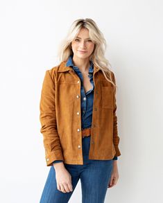 Moving with ease from season to season, the Dakota suede leather shirt jacket has a stylish Western feel, perfect for adding a touch of rugged charm to your outfit. Crafted by our artisans with premium suede goat leather, the shirt features a flattering fit with classic snap buttons and a pointed collar. Wear it tucked into jeans or over a dress to achieve a look that's both on-trend and timeless. PRODUCT DETAILS Material: Premium LeatherClosure: Snap Button Front ClosurePockets / outside: 1 fro Suede Shirt Outfit, Suede Jacket Outfit, Leather Shirt Jacket, Effortless Outfit, Winter Shirts, Double Denim, Brown Suede Jacket, Fall Capsule Wardrobe, Leather Shirt