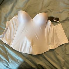 Nwt White Underwire Filena Strapless Bra White Strapless Bra-friendly Tops, White Strapless Bra Friendly Tops, White Strapless Top Bra Friendly, White Bandeau Intimate With Medium Bust Support, White Strapless Bra-friendly Tube Top, White Strapless Stretch Bra, Lace Halter Bralette, 32d Bra, Lululemon Energy Bra