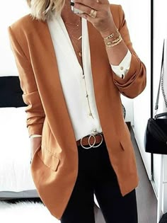 Looks Jeans, Mode Tips, Slim Blazer, Business Casual Outfits For Work, Fashion Business Casual, Mode Casual, Long Sleeve Blazers