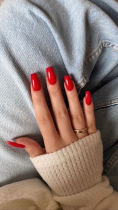 Medium Coffin Red Nails, Candy Red Nails, All Red Nails, Red Color Nails, Red Coffin Nail Ideas, Hot Red Nails, Beautiful Red Nails, Red Wedding Nails, Red Nail Theory