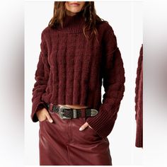 So Soft Trendy And Warm This Color Matches All The Neutrals You Can Never Go Wrong - Is A Medium But Can Also Fit Large So I Will Mark Both Sizes Chica Cool, Mock Turtleneck Sweater, Textured Sweater, Sweater Collection, Favorite Sweater, Mock Neckline, Free People Sweaters, Mock Turtleneck, Free People Sweater