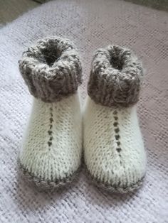 These lovely hand knitted booties 0-3 months are knitted in 100% Baby Alpaca wool,they are incredibly soft yet light weight and keeps those tiny little feet so cosy and warm.   All my garments come in lovely gift packs and also include washing instructions and also extra wool just in case you have any little mishaps . They are great for adorable gifts. I hope you love your purchase as much as I love knitting them . Knitted Booties, To Touch, Crib Shoes, Baby Alpaca, Christmas Hat, Gift Packs, Christmas Knitting, Alpaca Wool, Etsy Baby