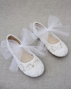 Crochet Lace Mary Jane Flats with Tulle Bow Flower Girls Shoes, Girls Wedding Shoes, Communion Shoes, White Shoes For Girls, Lace Ballet Flats, Christening Shoes, Tulle Bow, Flower Girl Shoes, Tulle Bows