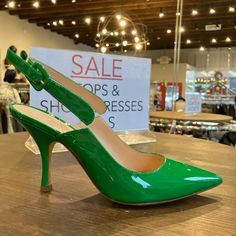 Nib $780 Rupert Sanderson Green Shoes Rupert Sanderson Shoes, Italian Heels, Blue Suede Heels, Black Patent Leather Pumps, Mid Heel Shoes, Velvet Heels, Patent Shoes, Patent Leather Pumps, Pump Dress