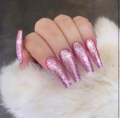 Red Nails Glitter, Wedding Nail Art Design, Pink Glitter Nails, Valentine Nail Art, Nail Art Gel, Winter Nails Acrylic, Christmas Nails Acrylic, Nail Art Wedding