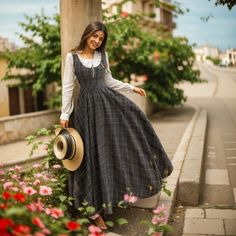 Olivia Mark - Elegant and Artistic Vintage Maxi Dress with Bow Detail Wedding Reception Gowns, Modern Vintage Dress, Church Dresses For Women, English Dress, 1950s Dresses, Dress Layered, Bridal Ball Gown, Vintage 1950s Dresses, Church Dresses