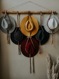 Wide brim hats, Charlie one horse hats, macrame, wall hanging decor, hat art, Macrame Hat, Simpul Makrame, Hat Hanger, Hat Holder, Western Homes, Hat Rack, Macrame Patterns Tutorials, Macrame Ideas, Hanging Garden