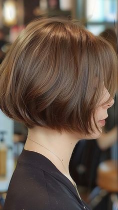 25 Hair Color Ideas for a Vibrant Summer Look Short Honey Brown Hair, Toffee Brown Hair Color, Gold Brown Hair Color, Toffee Brown Hair, Gold Brown Hair, Hair Styles Long Hair, Platinum Blonde Hair Color, Honey Brown Hair, Brown Hair Color