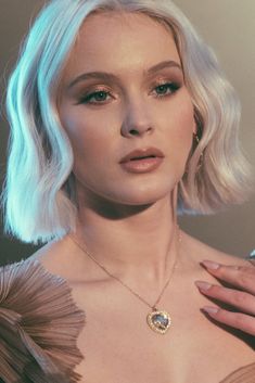 Zara Larsson Makeup Art, Music Video, Selfies, Blonde Hair