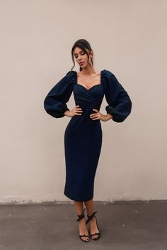 Off Shoulder Sheath Dress – BOJONI Dress Poses, فستان سهرة, Looks Chic, Looks Style, Event Dresses, Classy Dress, Fancy Dresses, Simple Dresses, Classy Outfits