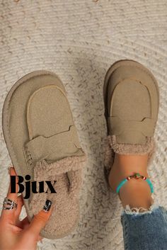 Bjux - Sophisticated Khaki Sherpa-Trim Slip-On Shoes for Women - Perfect for the Winter Season White Flat Shoes, Velvet Slippers, Simple Shoes, Winter Shoes For Women, Slip On Boots, Formal Shoes For Men, Color Fabric, Khaki Color, Slides Shoes