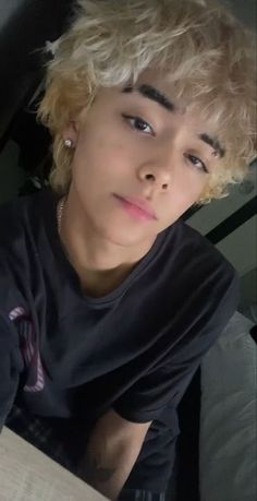 Hair Dye Men Ideas, Bleached Curly Hair Men, Hair Dye Ideas For Men, Fluffy Hair Men, Bleached Curly Hair, Mha Designs, Masc Clothing, Bleached Hair Men, Blonde Hair Boy