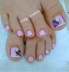 Nails Pedicure Francesa, Feet Nail Design, Pedicure Designs Toenails, Toe Nail Color, Pretty Toe Nails, Cute Toe Nails, Pedicure Designs, Toe Nail Designs, Pedicure Nail Art